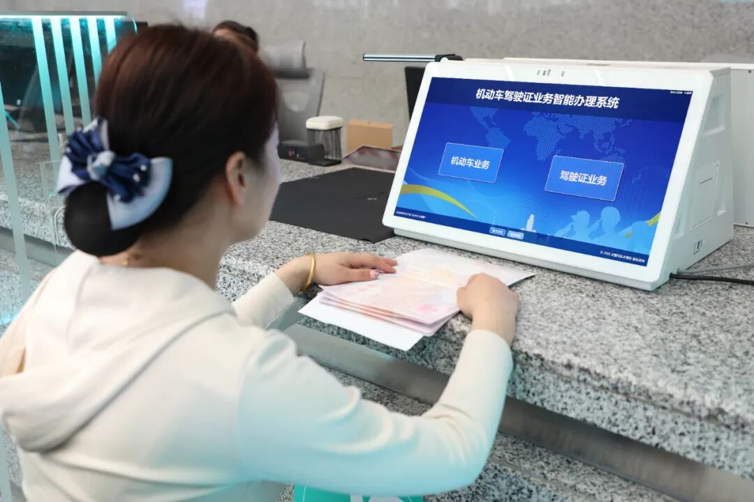 中国智能网联汽车为何发展快